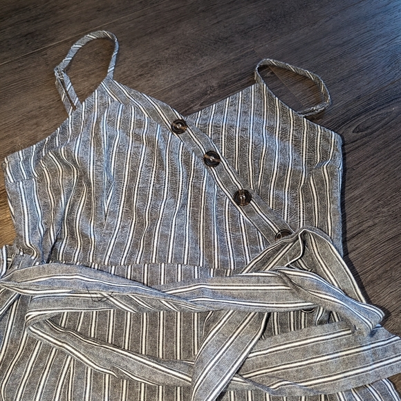 Milk & Honey Mini Dress - Picture 6 of 7